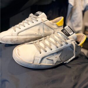 Golden Goose Men's Sneakers in White and Yellow